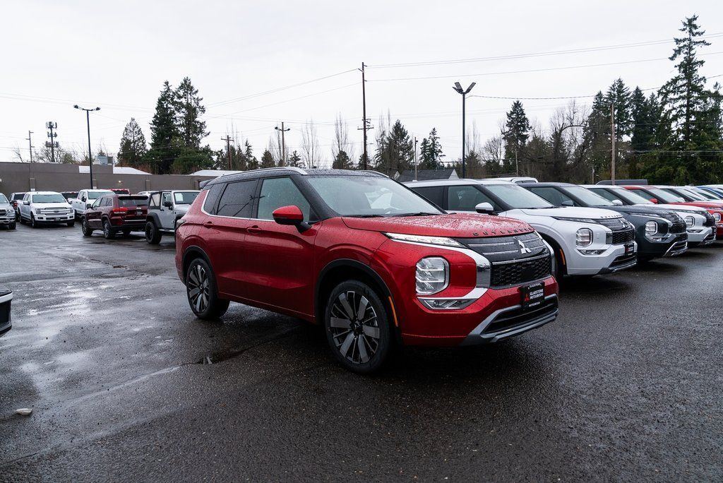 2026 Mitsubishi Outlander SEL Milwaukie OR