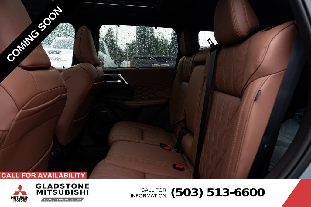 2026 Mitsubishi Outlander SEL Milwaukie OR