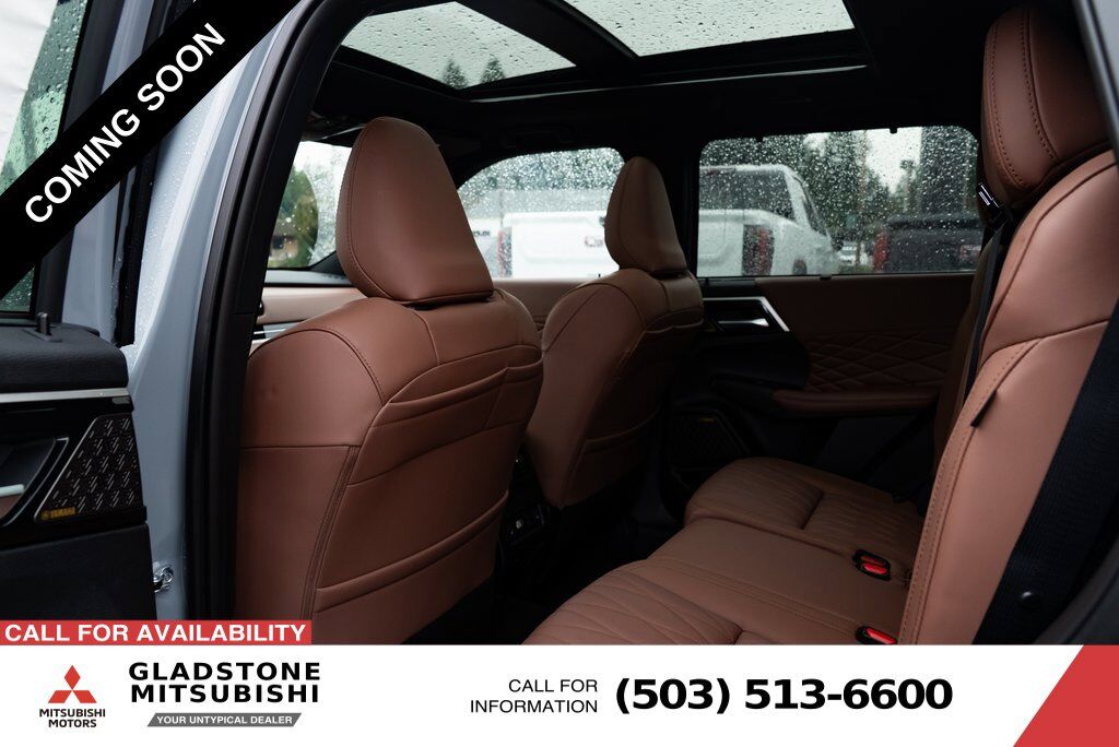 2026 Mitsubishi Outlander SEL Milwaukie OR