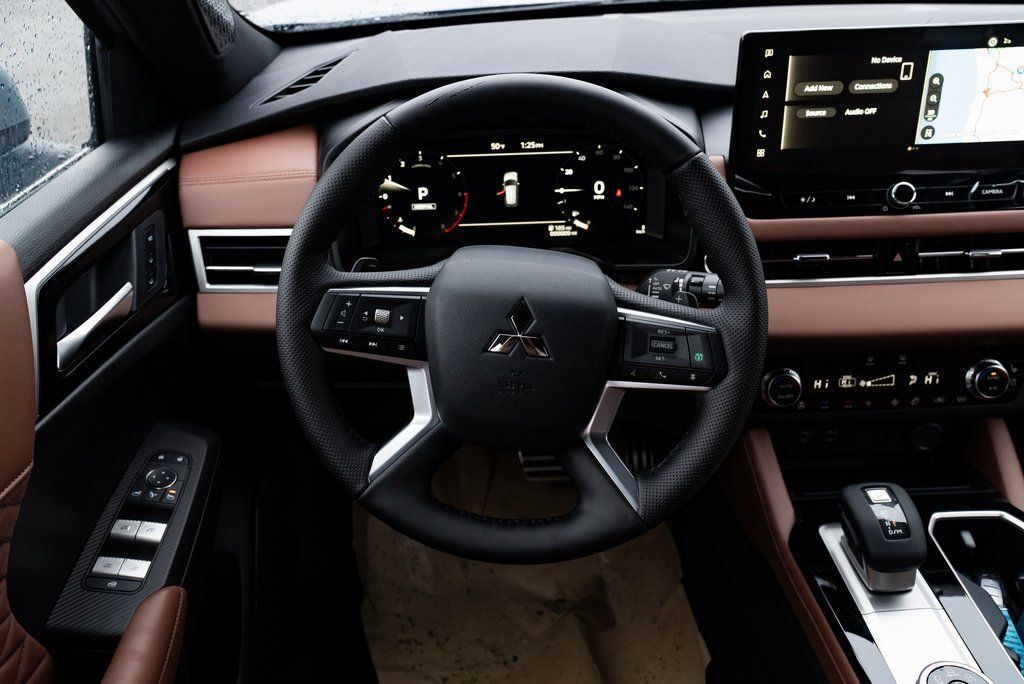 2026 Mitsubishi Outlander SEL Milwaukie OR