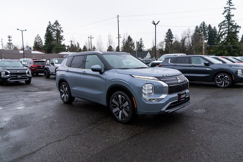 2026 Mitsubishi Outlander SEL Milwaukie OR
