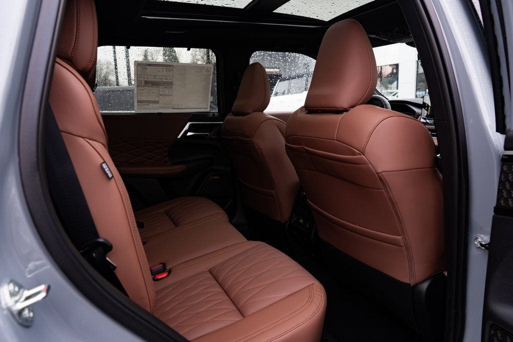 2026 Mitsubishi Outlander SEL Milwaukie OR