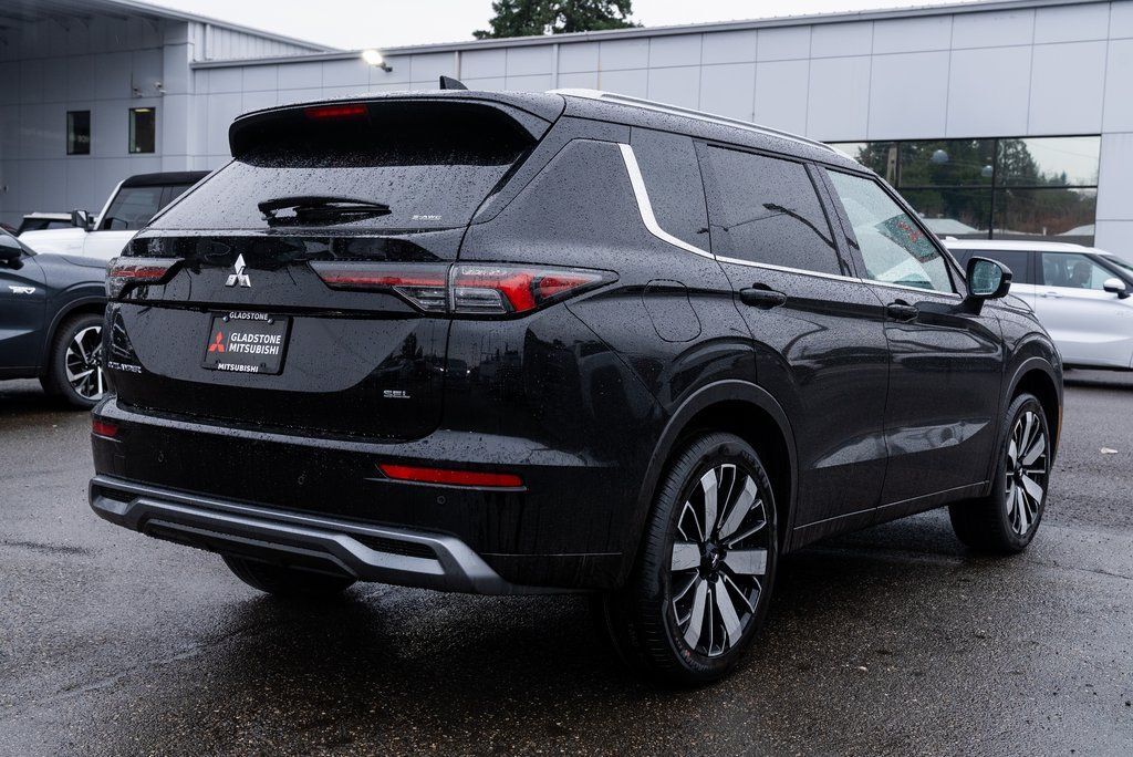 2026 Mitsubishi Outlander SEL Milwaukie OR