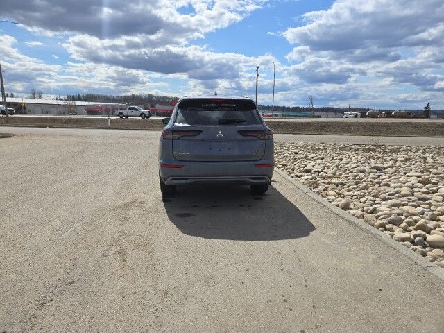 2026 Mitsubishi Outlander SEL Whitecourt AB
