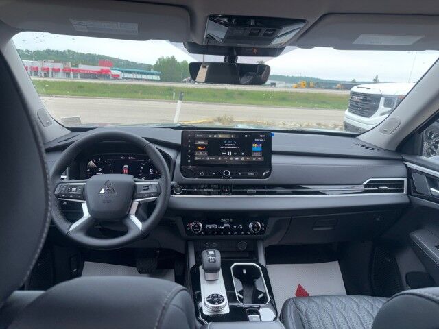 2026 Mitsubishi Outlander SEL Whitecourt AB