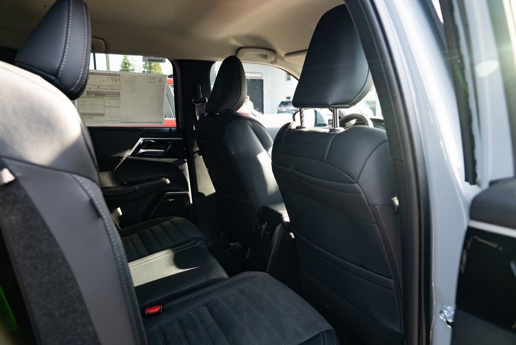 2026 Mitsubishi Outlander Trail Edition Milwaukie OR