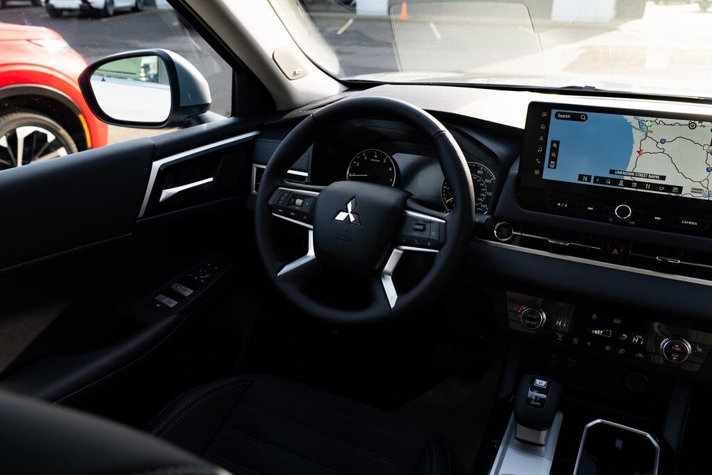 2026 Mitsubishi Outlander Trail Edition Milwaukie OR