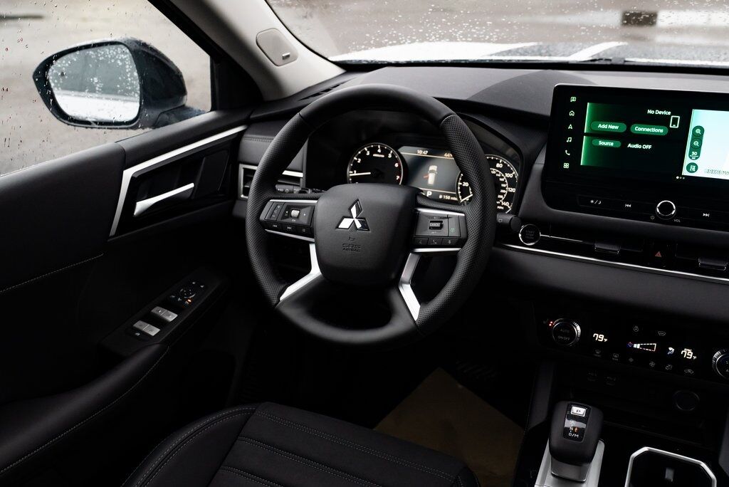 2026 Mitsubishi Outlander Trail Edition Milwaukie OR