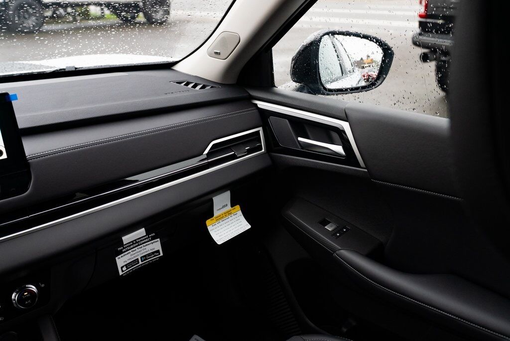 2026 Mitsubishi Outlander Trail Edition Milwaukie OR