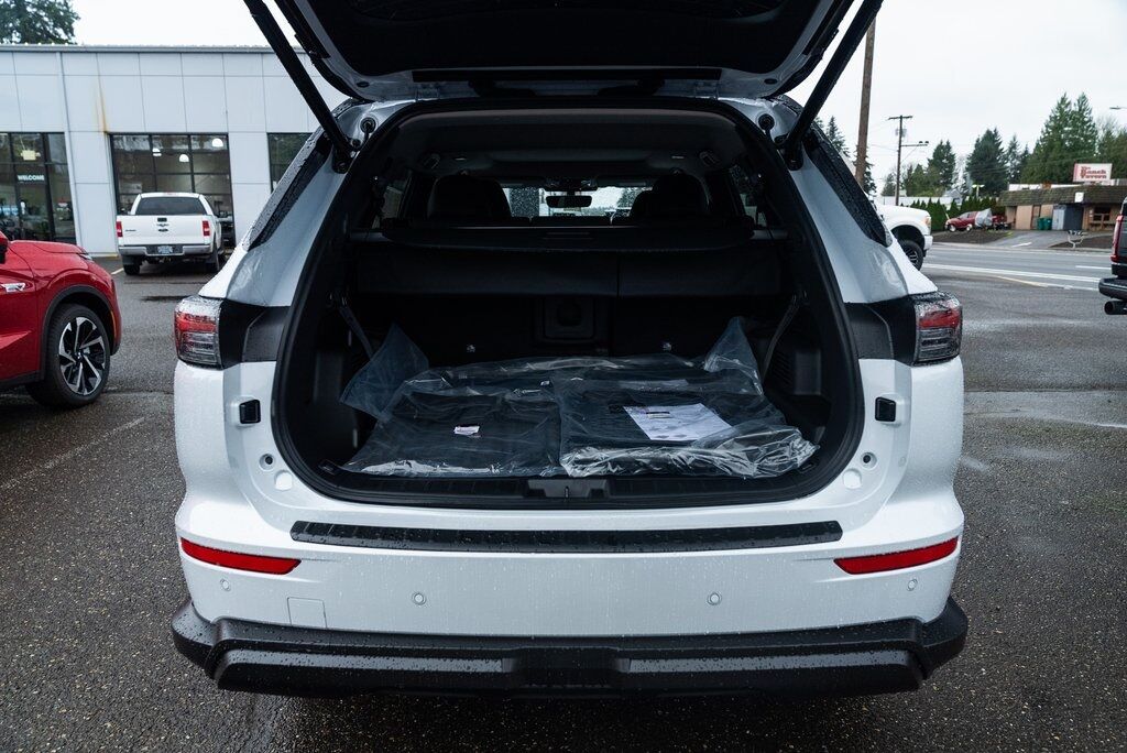 2026 Mitsubishi Outlander Trail Edition Milwaukie OR