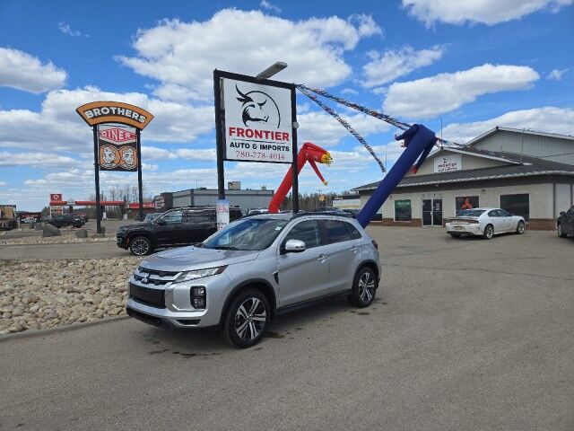 2026 Mitsubishi RVR SE