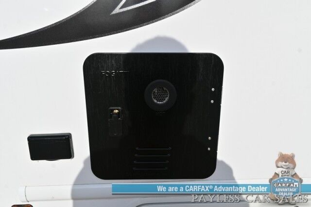 2026 NEXUS Phantom Sport 22PS / Class C / 7.3L V8 / 4.0kW Generator / Sleeps 6 / Queen Bed + Overhead Bunk / Convertible Dinette / 30K BTU Furnace & 13.5K BTU A/C / 3-Burner Cooktop / 10 cu.ft. 12V Fridge / Power Awning / Back Up Cam Anchorage AK