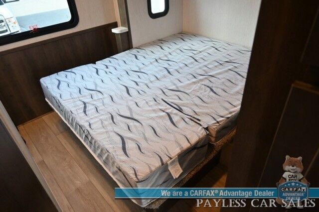 2026 NEXUS Phantom Sport 22PS / Class C / 7.3L V8 / 4.0kW Generator / Sleeps 6 / Queen Bed + Overhead Bunk / Convertible Dinette / 30K BTU Furnace & 13.5K BTU A/C / 3-Burner Cooktop / 10 cu.ft. 12V Fridge / Power Awning / Back Up Cam Anchorage AK