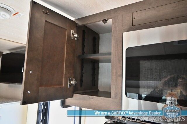 2026 NEXUS Phantom Sport 22PS / Class C / 7.3L V8 / 4.0kW Generator / Sleeps 6 / Queen Bed + Overhead Bunk / Convertible Dinette / 30K BTU Furnace & 13.5K BTU A/C / 3-Burner Cooktop / 10 cu.ft. 12V Fridge / Power Awning / Back Up Cam Anchorage AK