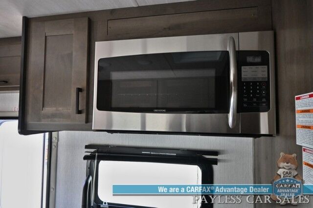 2026 NEXUS Phantom Sport 22PS / Class C / 7.3L V8 / 4K Gas Generator / Sleeps 6 / Queen Bed / Dinette Booth / Over Cab Bed / 30k BTU Furnace & 13K BTU AC / 3 Burner Stove Top / 10 cu.ft. Refrigerator / Power Awning / Back Up Camera Anchorage AK