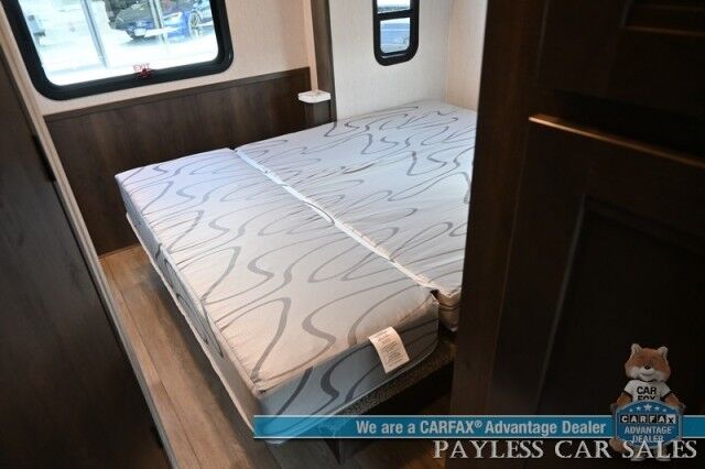 2026 NEXUS Phantom Sport 22PS / Class C / 7.3L V8 / 4K Gas Generator / Sleeps 6 / Queen Bed / Dinette Booth / Over Cab Bed / 30k BTU Furnace & 13K BTU AC / 3 Burner Stove Top / 10 cu.ft. Refrigerator / Power Awning / Back Up Camera Anchorage AK