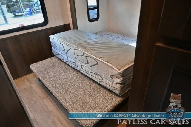 2026 NEXUS Phantom Sport 22PS / Class C / 7.3L V8 / 4K Gas Generator / Sleeps 6 / Queen Bed / Dinette Booth / Over Cab Bed / 30k BTU Furnace & 13K BTU AC / 3 Burner Stove Top / 10 cu.ft. Refrigerator / Power Awning / Back Up Camera Anchorage AK