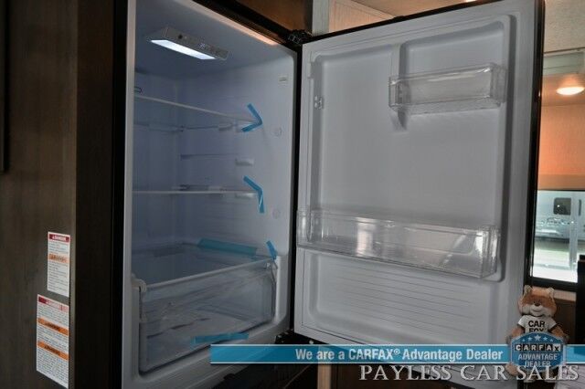 2026 NEXUS Phantom Sport 22PS / Class C / 7.3L V8 / 4K Gas Generator / Sleeps 6 / Queen Bed / Dinette Booth / Over Cab Bed / 30k BTU Furnace & 13K BTU AC / 3 Burner Stove Top / 10 cu.ft. Refrigerator / Power Awning / Back Up Camera Anchorage AK