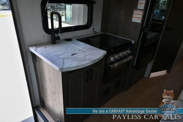 2026 NEXUS Phantom Sport 22PS / Class C / 7.3L V8 / 4K Gas Generator / Sleeps 6 / Queen Bed / Dinette Booth / Over Cab Bed / 30k BTU Furnace & 13K BTU AC / 3 Burner Stove Top / 10 cu.ft. Refrigerator / Power Awning / Back Up Camera Anchorage AK