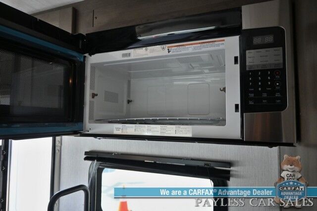 2026 NEXUS Phantom Sport 22PS / Class C / 7.3L V8 / 4K Gas Generator / Sleeps 6 / Queen Bed / Dinette Booth / Over Cab Bed / 30k BTU Furnace & 13K BTU AC / 3 Burner Stove Top / 10 cu.ft. Refrigerator / Power Awning / Back Up Camera Anchorage AK
