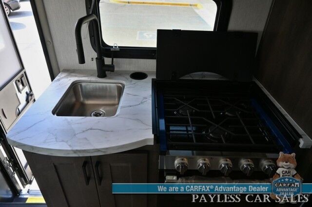 2026 NEXUS Phantom Sport 22PS / Class C / 7.3L V8 / 4K Gas Generator / Sleeps 6 / Queen Bed / Dinette Booth / Over Cab Bed / 30k BTU Furnace & 13K BTU AC / 3 Burner Stove Top / 10 cu.ft. Refrigerator / Power Awning / Back Up Camera Anchorage AK