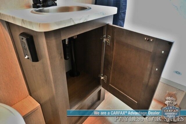2026 NEXUS Phantom Sport 24PS / Class C / 7.3L V8 / 4K Gas Generator / Sleeps 6 / Queen Bed / Dinette Booth / Over Cab Bed / 30k BTU Furnace & 13K BTU AC / 3 Burner Stove Top / 10 cu.ft. Refrigerator / Power Awning / Back Up Camera Anchorage AK