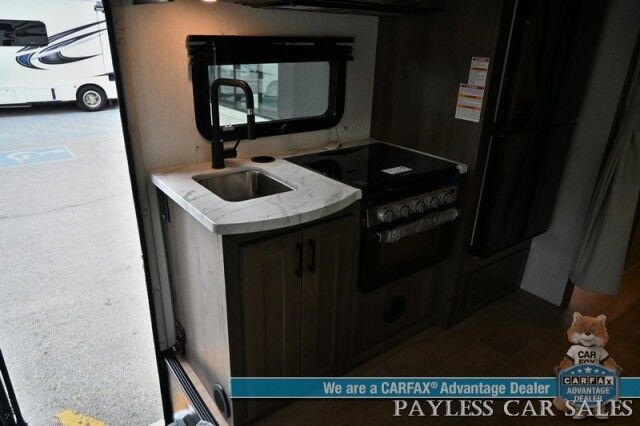 2026 NEXUS Phantom Sport 24PS / Class C / 7.3L V8 / 4K Gas Generator / Sleeps 6 / Queen Bed / Dinette Booth / Over Cab Bed / 30k BTU Furnace & 13K BTU AC / 3 Burner Stove Top / 10 cu.ft. Refrigerator / Power Awning / Back Up Camera Anchorage AK