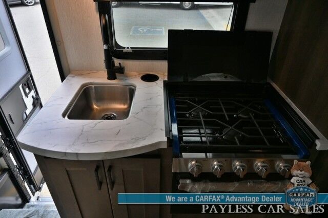 2026 NEXUS Phantom Sport 24PS / Class C / 7.3L V8 / 4K Gas Generator / Sleeps 6 / Queen Bed / Dinette Booth / Over Cab Bed / 30k BTU Furnace & 13K BTU AC / 3 Burner Stove Top / 10 cu.ft. Refrigerator / Power Awning / Back Up Camera Anchorage AK
