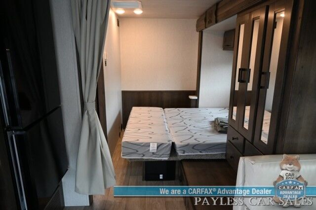 2026 NEXUS Phantom Sport 24PS / Class C Motorhome / Ford 7.3L V8 / 4.0kW Generator / Sleeps 6 / Queen Bed + Overhead Bunk / Convertible Dinette / 13.5K BTU A/C / 3-Burner Cooktop / 10 cu.ft. 12V Fridge / Power Awning / Back Up Cam Anchorage AK