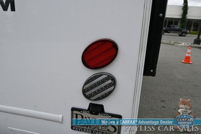 2026 NEXUS Phantom Sport 24PS / Class C Motorhome / Ford 7.3L V8 / 4.0kW Generator / Sleeps 6 / Queen Bed + Overhead Bunk / Convertible Dinette / 13.5K BTU A/C / 3-Burner Cooktop / 10 cu.ft. 12V Fridge / Power Awning / Back Up Cam Anchorage AK