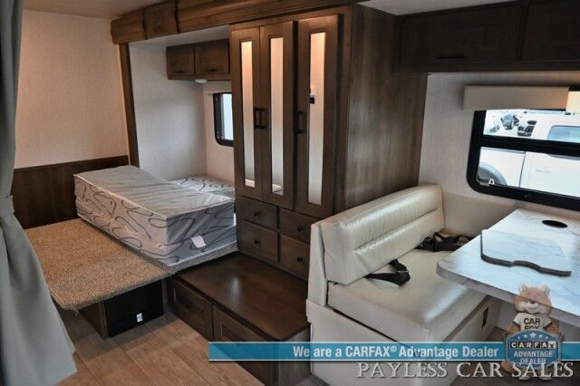 2026 NEXUS Phantom Sport 24PS / Class C Motorhome / Ford 7.3L V8 / 4.0kW Generator / Sleeps 6 / Queen Bed + Overhead Bunk / Convertible Dinette / 13.5K BTU A/C / 3-Burner Cooktop / 10 cu.ft. 12V Fridge / Power Awning / Back Up Cam Anchorage AK