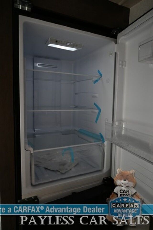 2026 NEXUS Phantom Sport 24PS / Class C Motorhome / Ford 7.3L V8 / 4.0kW Generator / Sleeps 6 / Queen Bed + Overhead Bunk / Convertible Dinette / 13.5K BTU A/C / 3-Burner Cooktop / 10 cu.ft. 12V Fridge / Power Awning / Back Up Cam Anchorage AK