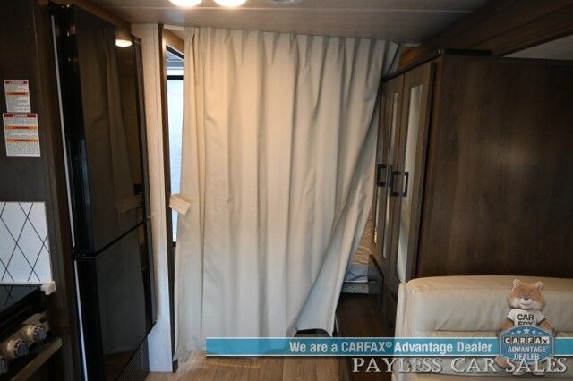 2026 NEXUS VIPER Viper 27V Class B / 7.3L V8 / Bluetooth / Backup Camera / Sleeps 4 / 30K BTU Heating & 15K BTU A/C / 4K Generator / G.E Quad Burner Stove & Oven Range / 40 Inch Flat screen / Power Exterior Awning / Tow Pkg Anchorage AK