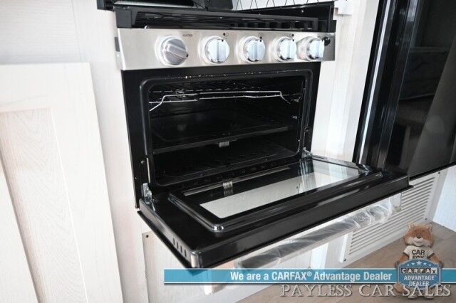 2026 NEXUS Viper 25V Class C / 7.3L V8 / Bluetooth / Backup Camera / Sleeps 4 / 30K BTU Heating & 15K BTU A/C / 4K Generator / G.E Quad Burner Stove & Oven Range / 40 Inch Flat screen / Power Exterior Awning / Tow Pkg Anchorage AK 2026 NEXUS Viper 25V Class C / 7.3L V8 / Bluetooth / Backup Camera / Sleeps 4 / 30K BTU Heating & 15K BTU A/C / 4K Generator / G.E Quad Burner Stove & Oven Range / 40 Inch Flat screen / Power Exterior Awning / Tow Pkg Anchorage AK