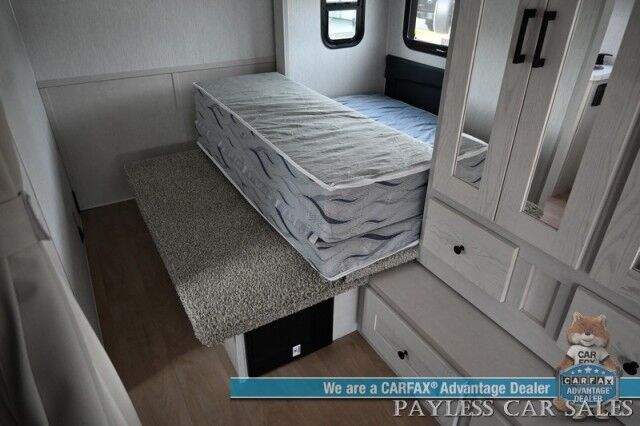 2026 NEXUS Viper 25V Class C / 7.3L V8 / Bluetooth / Backup Camera / Sleeps 4 / 30K BTU Heating & 15K BTU A/C / 4K Generator / G.E Quad Burner Stove & Oven Range / 40 Inch Flat screen / Power Exterior Awning / Tow Pkg Anchorage AK 2026 NEXUS Viper 25V Class C / 7.3L V8 / Bluetooth / Backup Camera / Sleeps 4 / 30K BTU Heating & 15K BTU A/C / 4K Generator / G.E Quad Burner Stove & Oven Range / 40 Inch Flat screen / Power Exterior Awning / Tow Pkg Anchorage AK