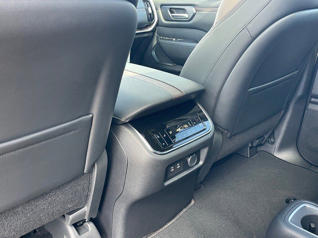 2026 Nissan Armada Platinum Oak Ridge TN