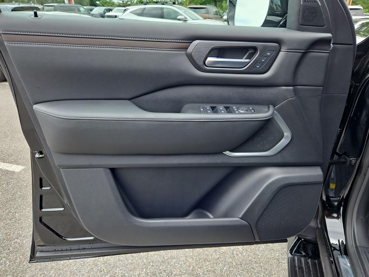 2026 Nissan Armada Platinum Reserve Waldorf MD