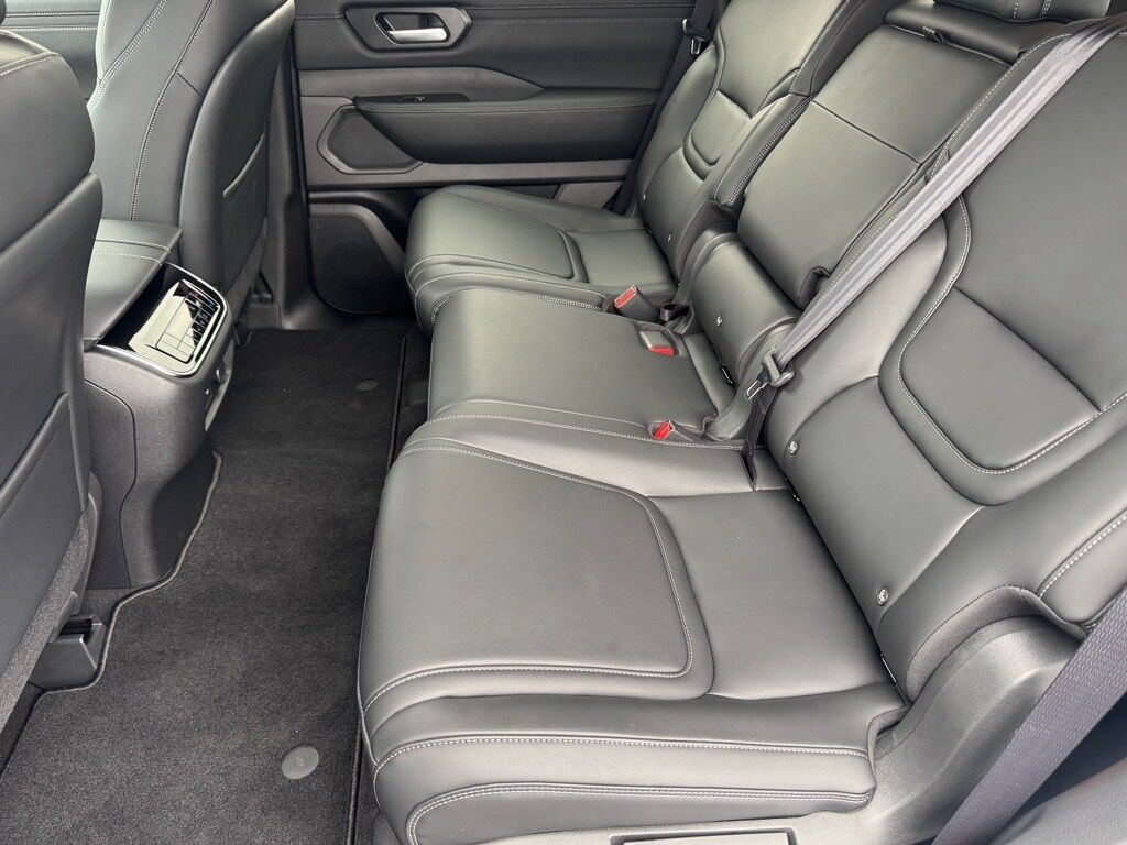 2026 Nissan Armada SV Morristown TN