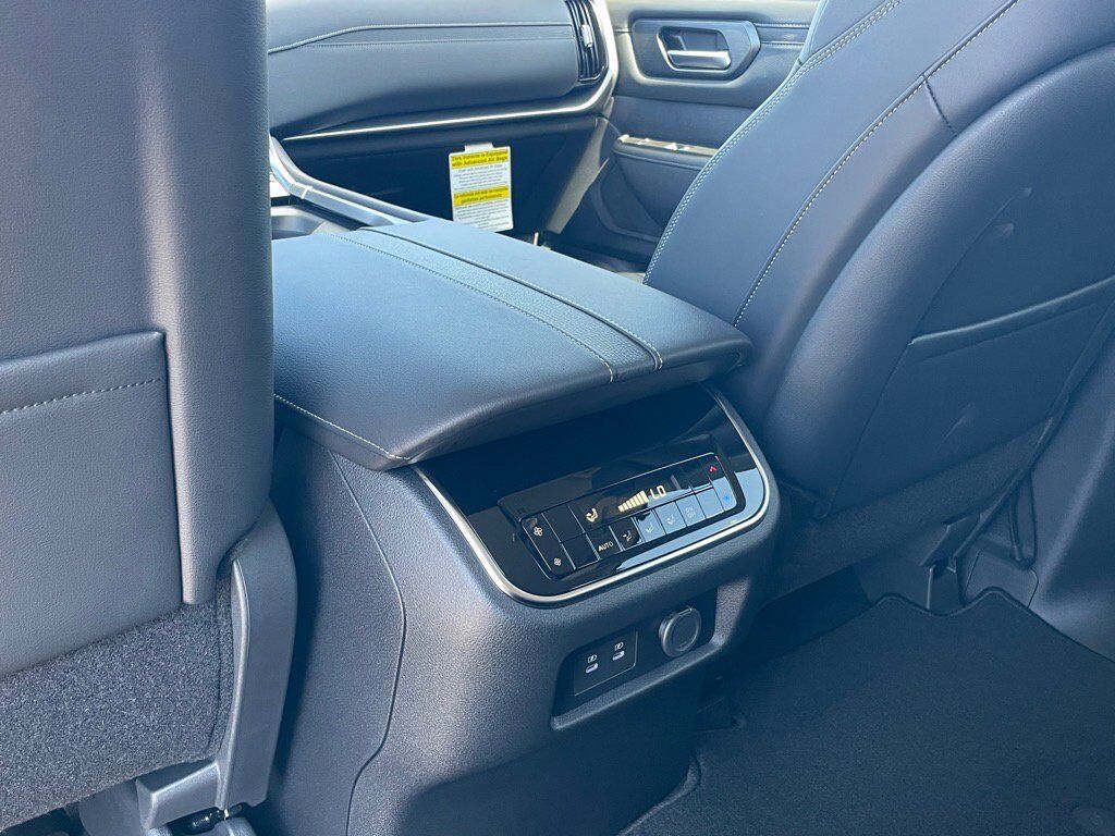 2026 Nissan Armada SV Oak Ridge TN