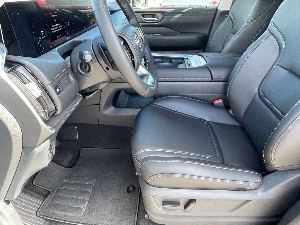 2026 Nissan Armada SV Oak Ridge TN