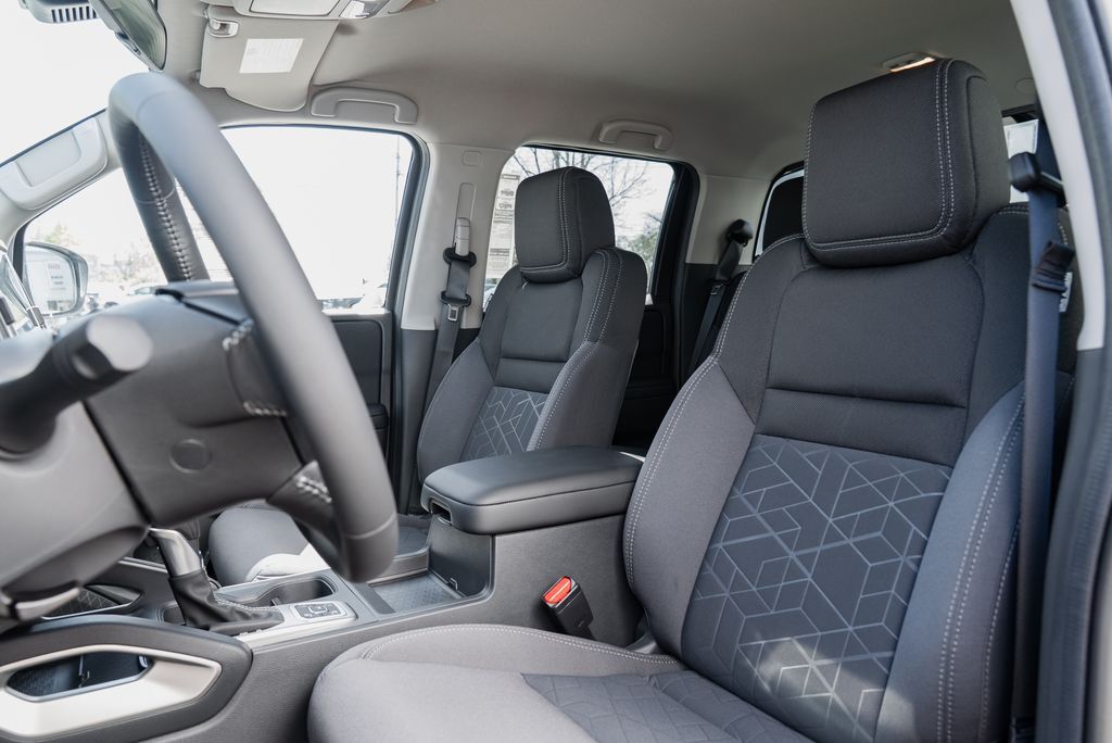 2026 Nissan Frontier SV Beaverton OR