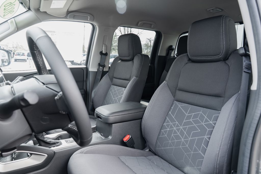 2026 Nissan Frontier SV Beaverton OR