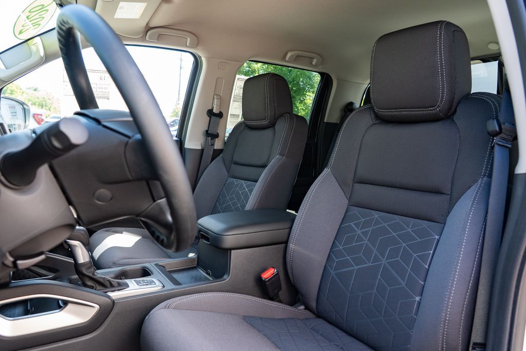 2026 Nissan Frontier SV Beaverton OR