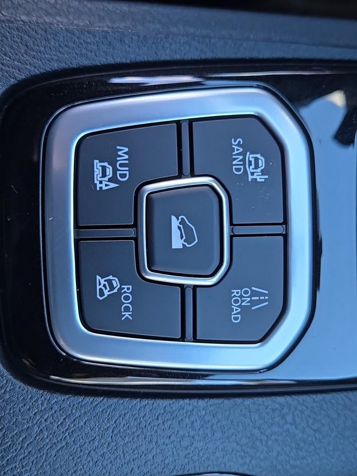 2026 Nissan Frontier SV Glen Burnie MD