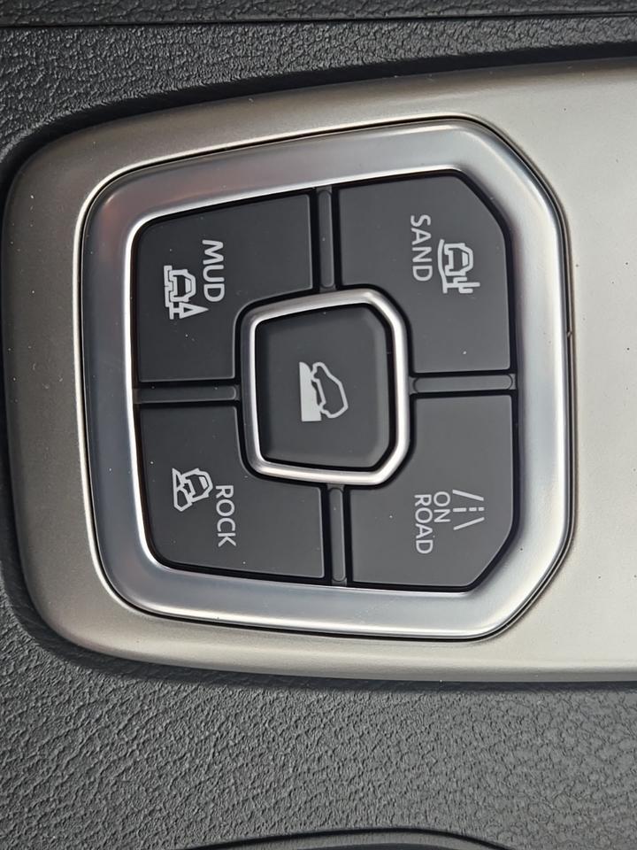 2026 Nissan Frontier SV Glen Burnie MD