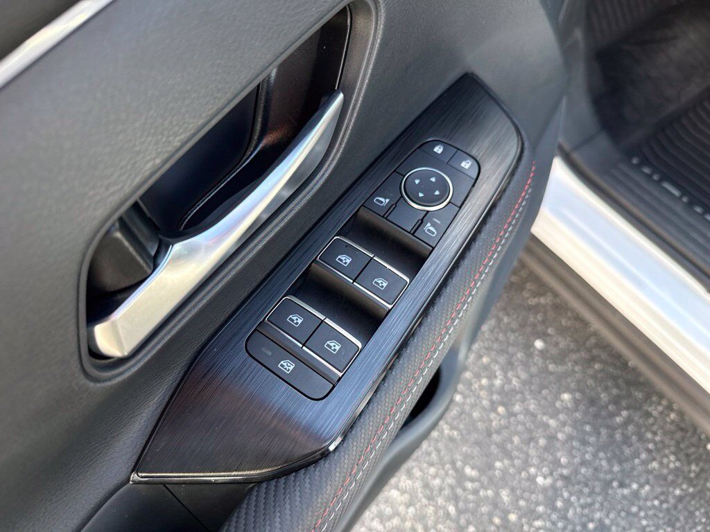2026 Nissan Kicks SR Mount Joy PA