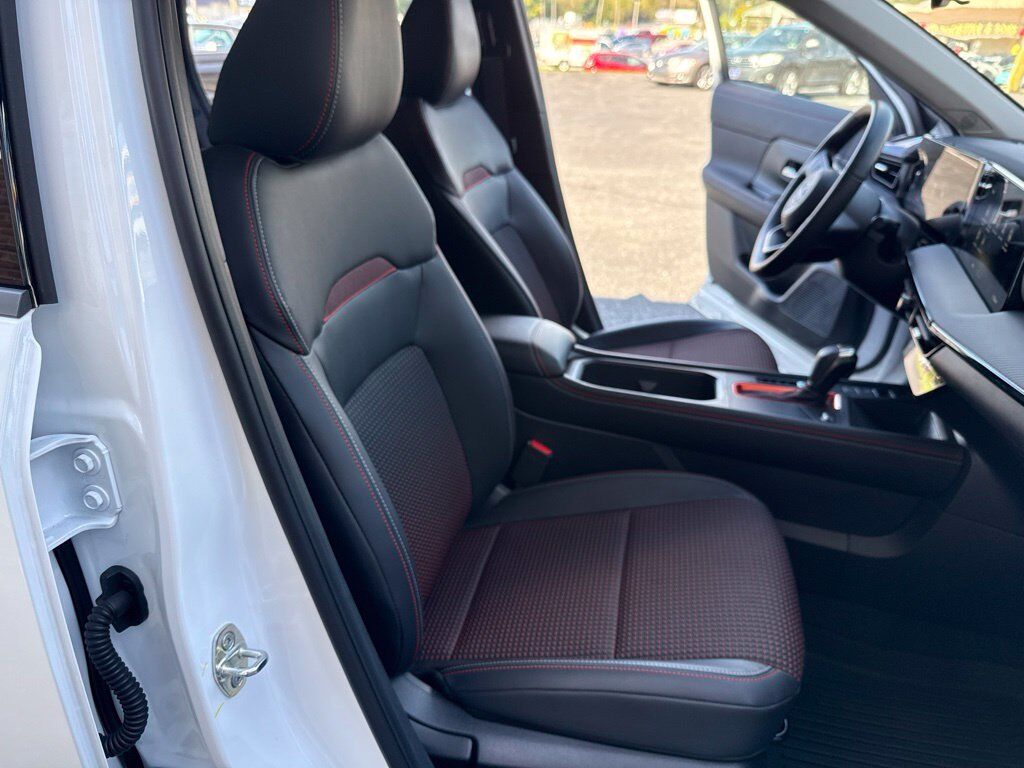 2026 Nissan Kicks SR Mount Joy PA