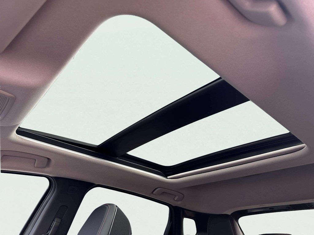 2026 Nissan Kicks SR w/Premium &amp; Cold Weather Pkg San Clemente CA