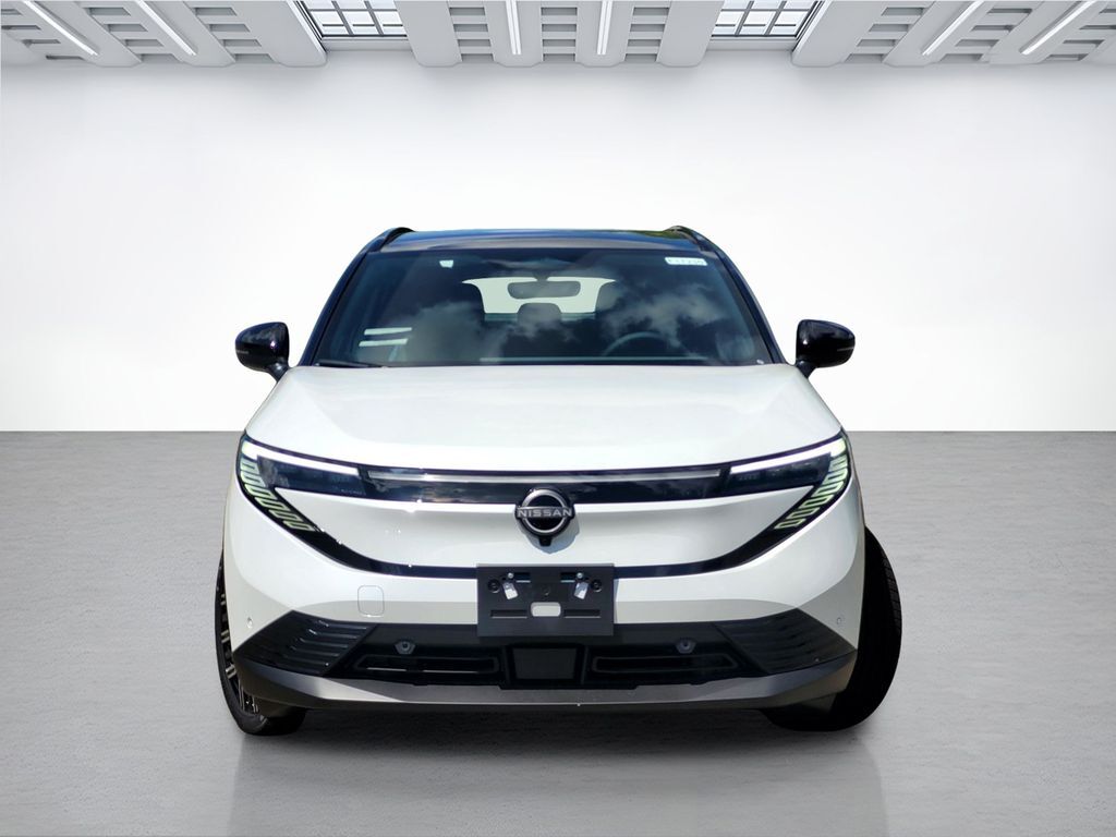 2026 Nissan LEAF PLATINUM+