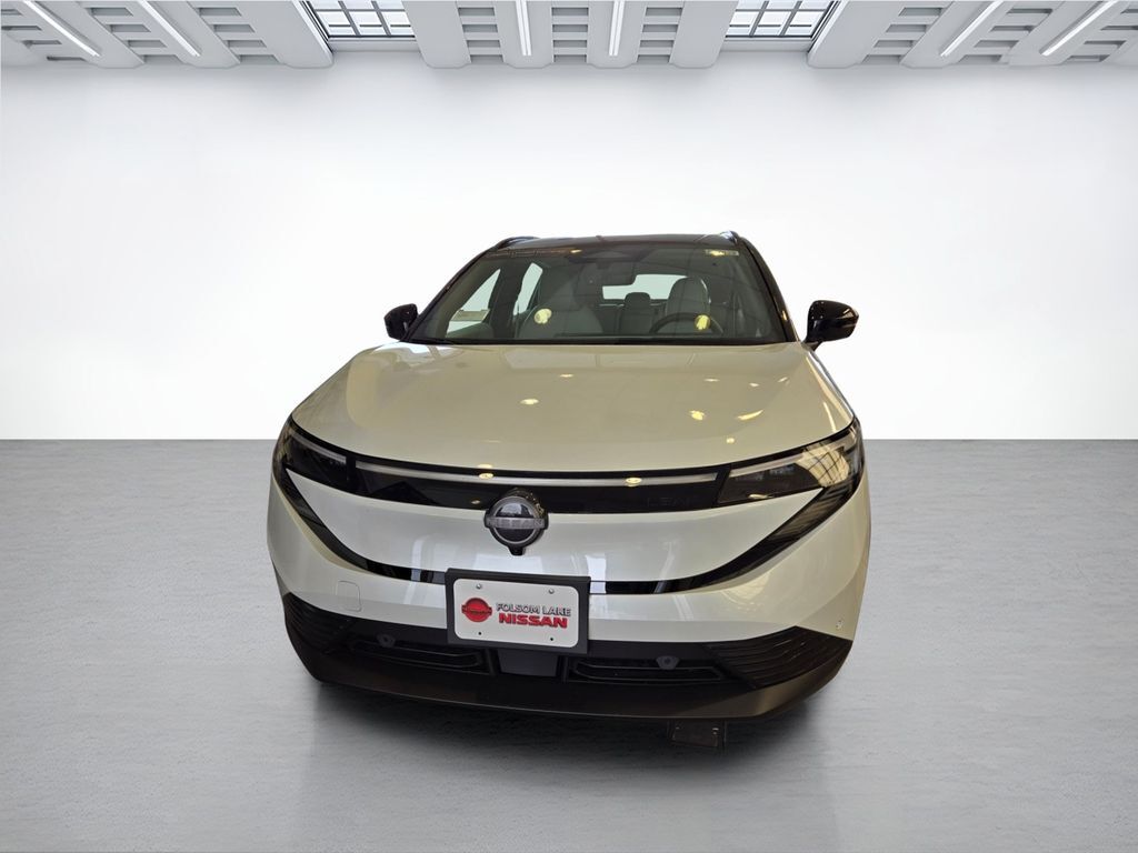 2026 Nissan LEAF PLATINUM+
